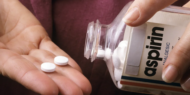 Aspirina mund të zvogëlojë rrezikun e kancerit, shkencëtarët zbulojnë arsyet