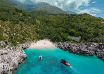 TTW: Shqipëri-Greqi pakt revolucionar në turizmin ndërkufitar për 2026-ën