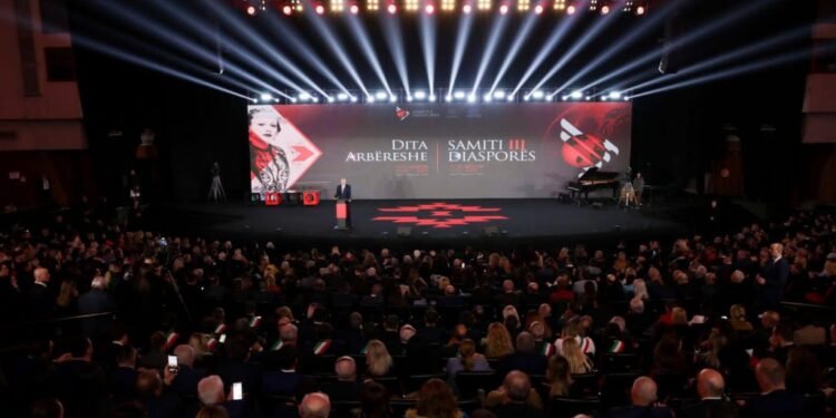 Kur heshtja bëhet normë: Një histori që flet më shumë se një Samit