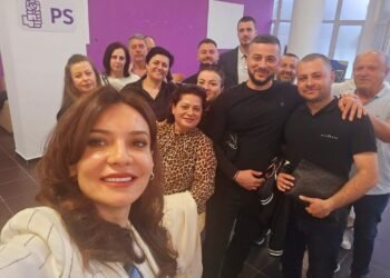 FOTO LAJM/ Përpjekja e dëshpëruar e Spiropalit