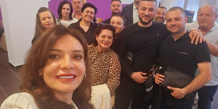 FOTO LAJM/ Përpjekja e dëshpëruar e Spiropalit