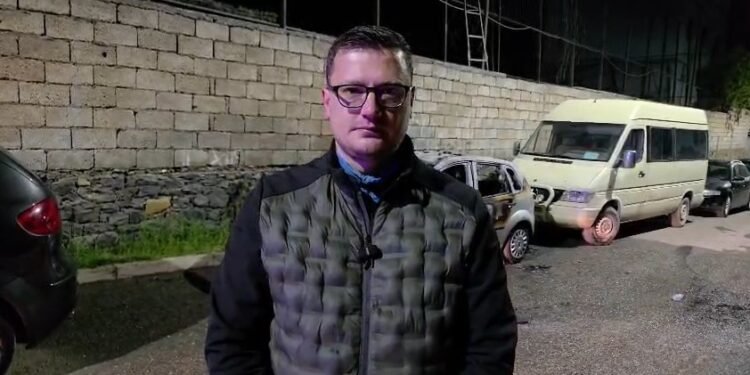 Digjet makina e gazetarit Sami Curri në Bulqizë, dyshohet për zjarrvënie të qëllimshme