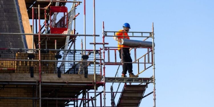 Anketa e BB: 28% e bizneseve, korrupsion me lejet e ndërtimit, 4 herë më shumë se rajoni