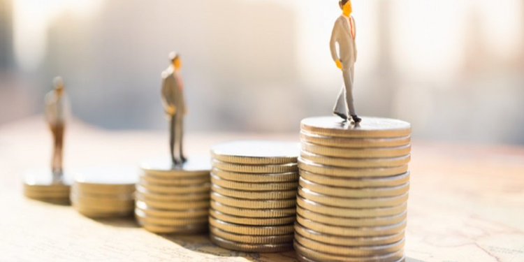 Gjysma e të punësuarve kishin pagë neto më pak se 54.3 mijë lekë në muaj në fund të 2025-s