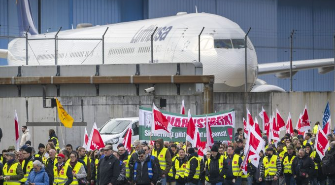 Anulohen qindra fluturime të “Lufthansa”