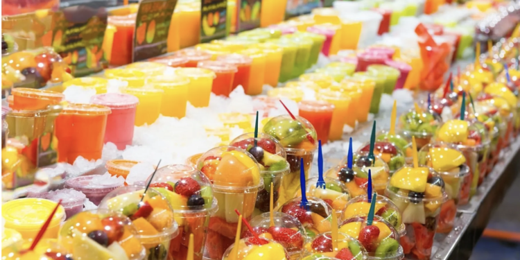 Kokërr e plotë, lëngje apo smoothie, si është më mirë të konsumohen frutat?