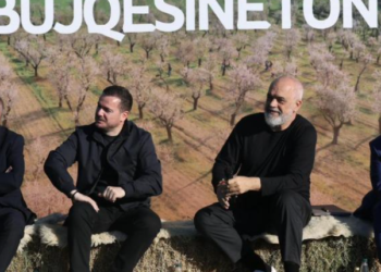 Rama me fermerët në Dibër: Krijoni kooperativa si të BE, prodhoni veç e shisni bashkë