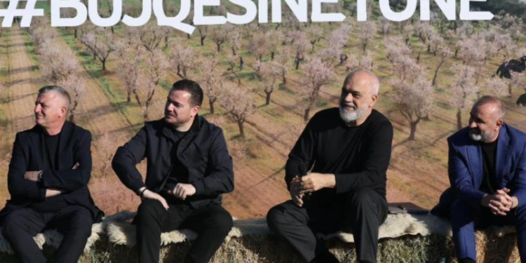 Rama me fermerët në Dibër: Krijoni kooperativa si të BE, prodhoni veç e shisni bashkë