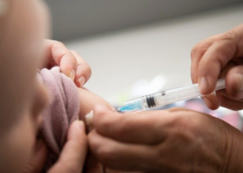 Studimi i ISHP: Fëmijët e vaksinuar kundër hepatitit B janë të mbrojtur edhe nga kanceri i mëlçisë