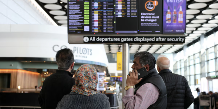 Sfida më e madhe që nga pandemia, si po e përballon industria e aviacionit krizën e karburanteve