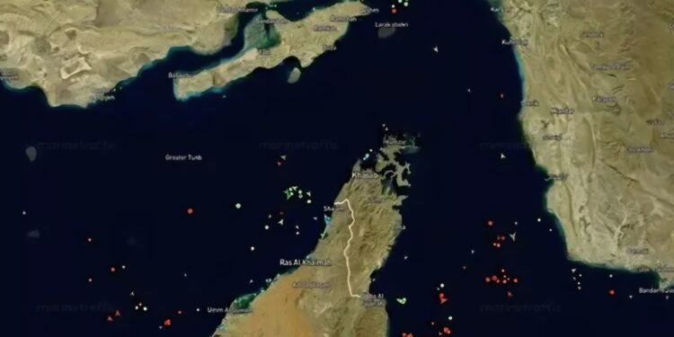 Trump: Nuk do të lejoj që të ketë taksë për kalimin në Hormuz