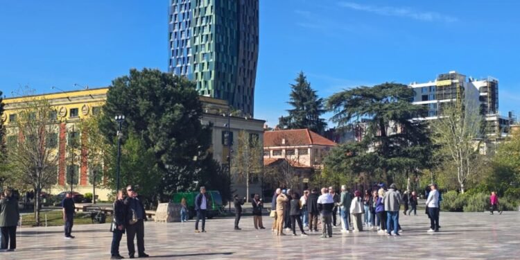 Turizmi, amerikanët zbulojnë Shqipërinë, rriten dhe Kosova, italianët e gjermanët