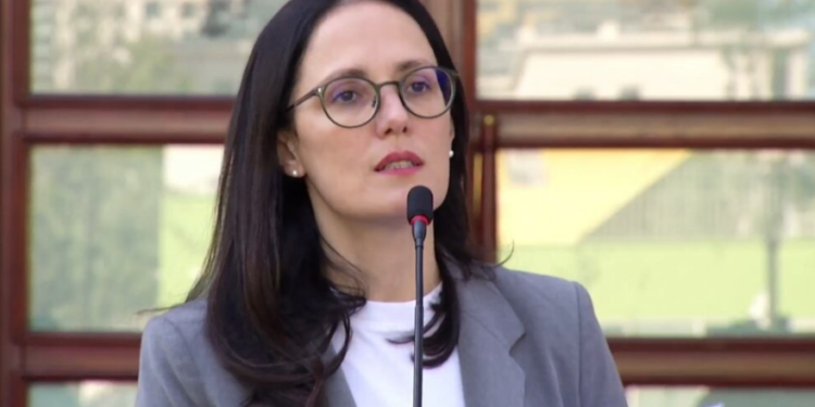 Ibrahimaj: Të verbrit do të përjashtohen nga tatimet