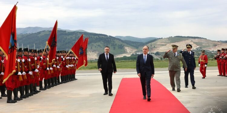 75 vite Forca Ajrore, Presidenti Begaj nga Kuçova: Aviacioni ushtarak hyn në një kapitull të ri modernizimi