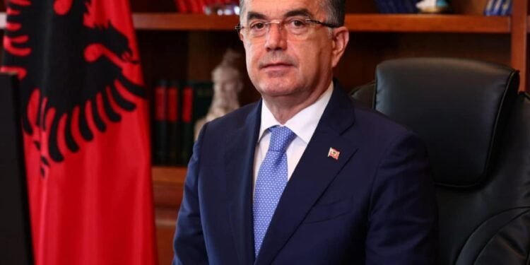 Presidenti Begaj: Sfidat e autizmit, përparësi shoqërore dhe shtetërore