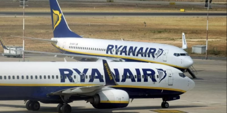 “Bombat” e O’Learyt, vjen fundi i epokës low cost? Ryanair paralajmëron shtrenjtim të biletave pas majit dhe rregulla të reja check-in