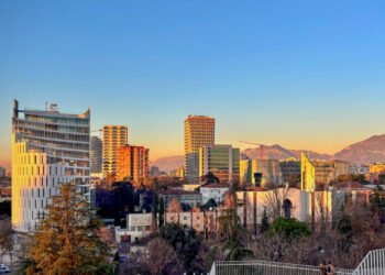 Dixhitalizimi/ Shqipëria “le pas” rajonin: 89% e qytetarëve marrin shërbime online