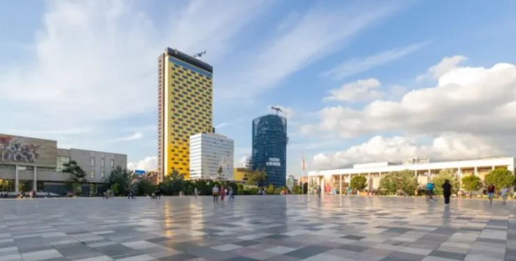 “Tornos News”: Shqipëria konsolidohet si destinacion kryesor turistik me 83 projekte strategjike