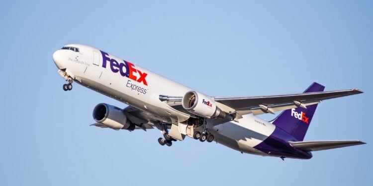 Shqetësim në Greqi, pas largimit të RyanAir, frike se edhe FedEx po ikën nga Selaniku
