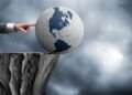 Financial Times paralajmëron krizë të re globale: Bota po rikthen gabimet që sollën kolapsin e 2008