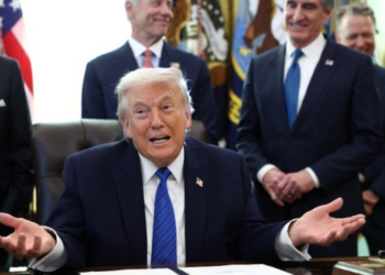 Donald Trump zbulon pse nuk vesh antiplumb