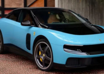 Ferrari hyn në epokën e re, prezanton makinën tërësisht elektrike
