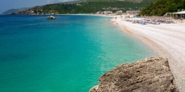 Media italiane: Plazhet si kartolinë, arsyeja pse duhet të vizitosh Himarën