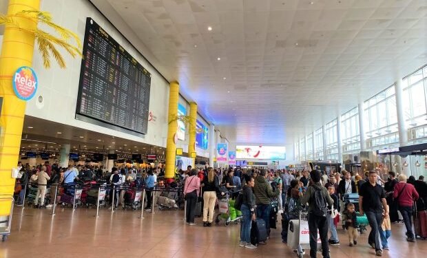 Grevë në Aeroportin e Brukselit, pritet përgjysmimi i fluturimeve në 12 maj