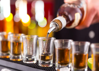 Ekspertët: Alkooli është shaktari kryesor i 62 sëmundjeve