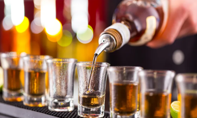 Ekspertët: Alkooli është shaktari kryesor i 62 sëmundjeve