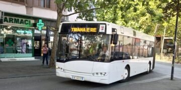 Tatimet: 250 mln lekë kompensim karburanti për shoqëritë e transportit, kur nisin aplikimet