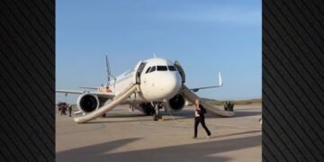 Probleme me motorin, avioni i Lufthansa-s kthehet me URGJENCË në Athinë