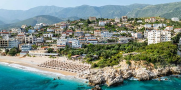 “Chase Travel”: Riviera Shqiptare, destinacioni më “i nxehtë” i verës 2026