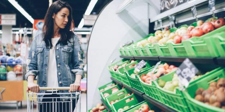 Metoda e blerjeve “5, 4, 3, 2, 1”: Si të mbushni në mënyrë efektive shportën e supermarketit pa shpenzuar kot