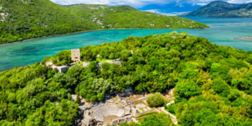 “The Times”: Shqipëria, në hartën e destinacioneve të konsoliduara të Mesdheut