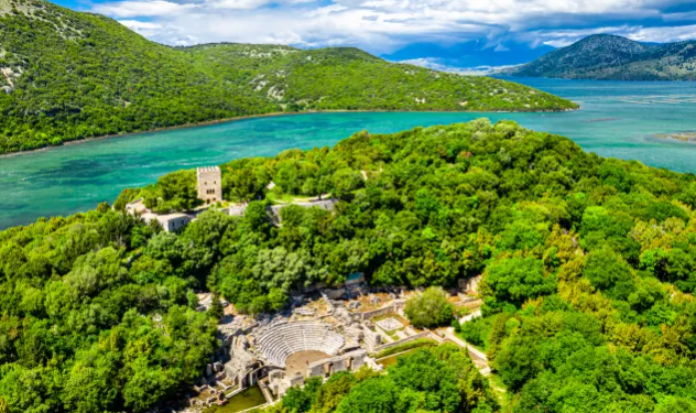 “The Times”: Shqipëria, në hartën e destinacioneve të konsoliduara të Mesdheut