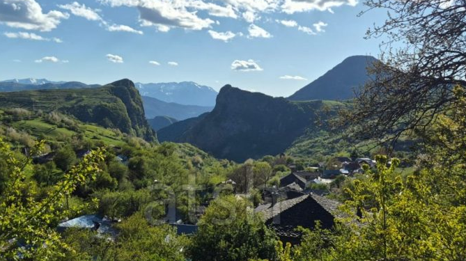 Grabova e Sipërme, “binjakja” e Voskopojës në malin e Valamarës