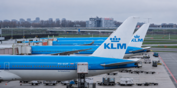 Air France dhe KLM mund të “zhduken” duke dalë me emrin e përbashkët Blue Group