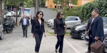 Katër shtëpi dhe akuza për euro në kuti vere nga Ermal Beqiri, ish-shefja e AKSHIt-t Mirlinda Karçanaj paraqitet në SPk