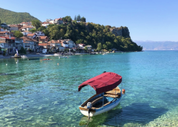 Liqeni i Ohrit shpallet më i bukuri në Europë, alternativa më e mirë e Komos në Itali