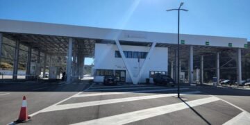 Zgjatet orari i përpunimit të mallrave dhe qytetarëve në doganëne Qafë Botës
