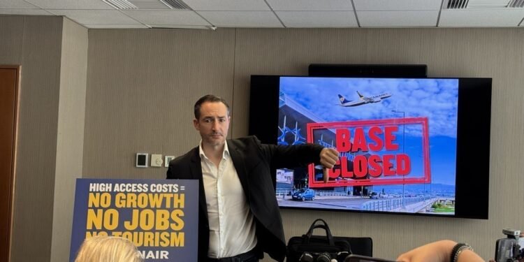 RyanAir njofton mbylljen e bazës në Selanik, fokusi në Tiranë dhe Zagreb