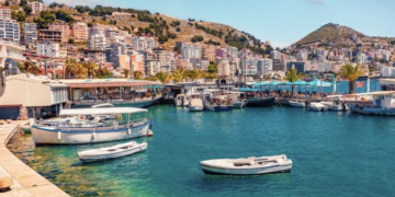 “Travel News”: Riviera Shqiptare mes destinacioneve më të nxehta verore në Evropë për 2026-ën