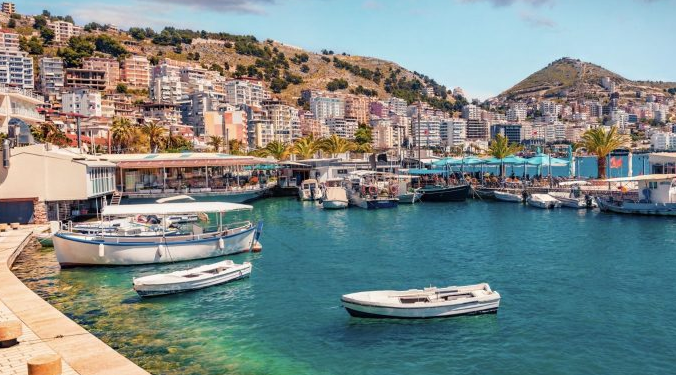 “Travel News”: Riviera Shqiptare mes destinacioneve më të nxehta verore në Evropë për 2026-ën