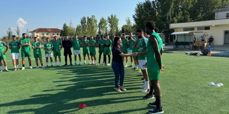 Lushnjën askush s’e do! Bashkia nxjerr prej dy vitesh klubin në shitje, por nuk ka blerës