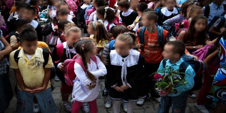Bie ndjeshëm numri i fëmijëve në shkolla, INSTAT nxjerr shifrat për 2025-2026