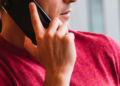 Zëri i klonuar me inteligjencë artificiale, metodat e reja të mashtrimit me telefonata