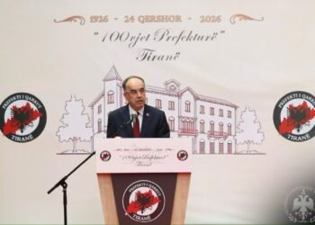 Presidenti Begaj mesazh për protestat: E drejta për t’u shprehur është kushtetuese. Angazhimi qytetar dhe respekti për ligjin ecin së bashku