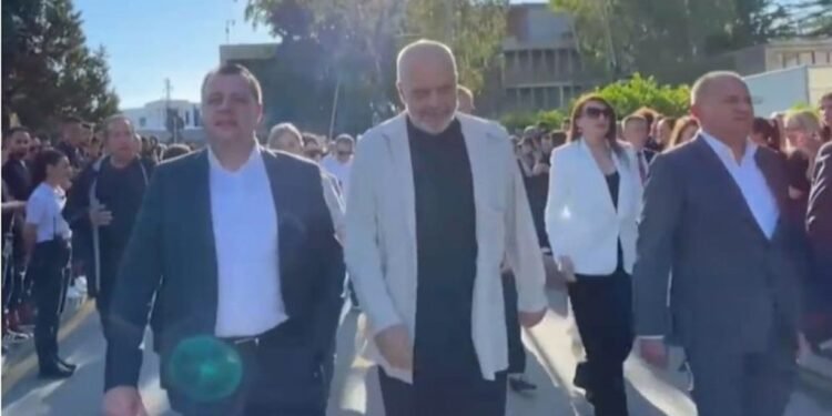 Alarmi i një monopoli që minon demokracinë