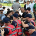 Dalin SMS-të, Erion Braçe dhe Admir Kadelli kërkuan ndërhyrjen e policisë sepse protestuesit po gjuanin me vezë, pastaj nisi zvarritja